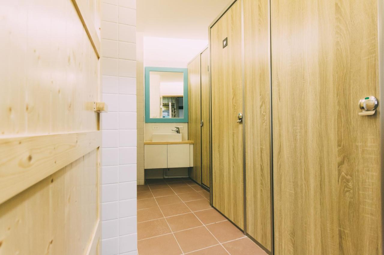 阿信輕旅 Apartment Đài Nam Ngoại thất bức ảnh